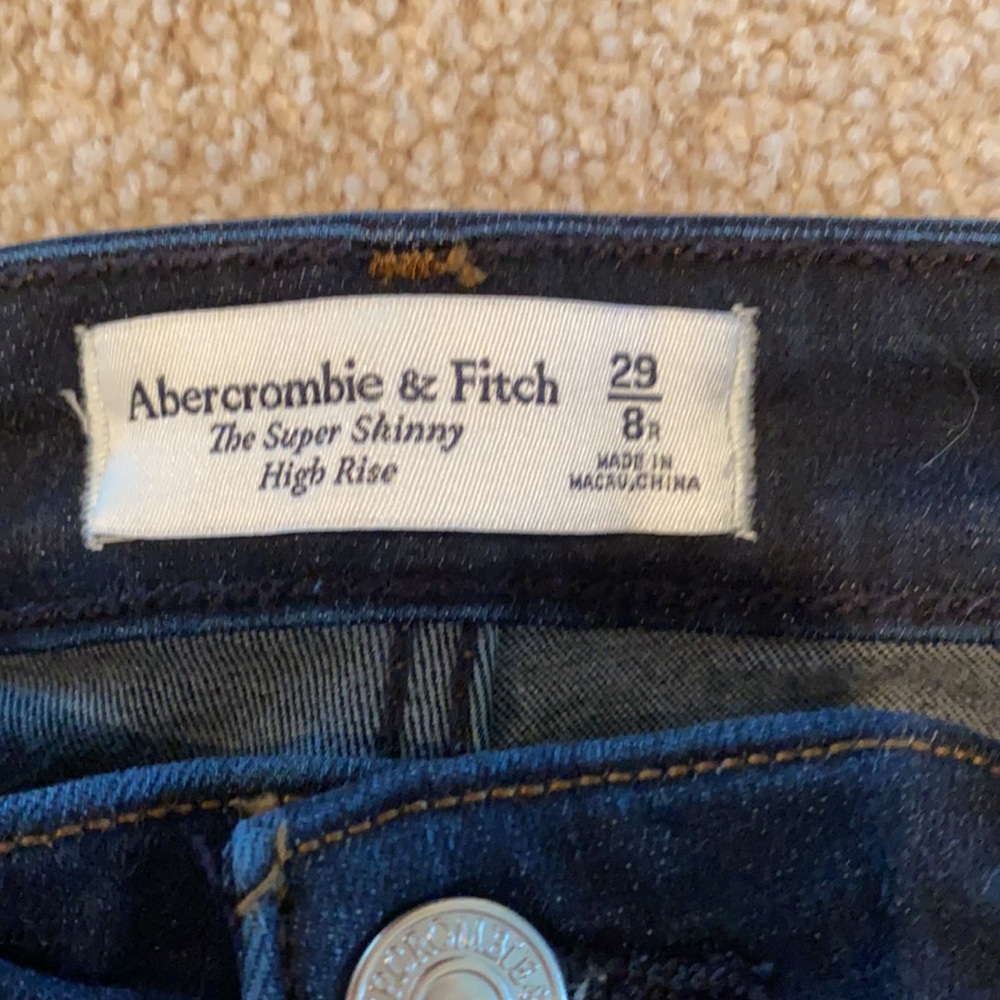 Abercrombie and Fitch super skinny high rise jeans - Picture 4 of 5